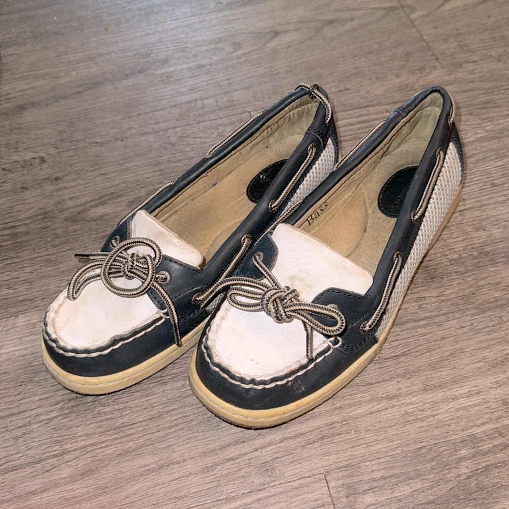 G.H. Bass & Co. White and Blue Moccasins with Elegant Bow Detail